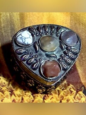 Witchy Vintage Trinket Box with Gemstones – Velvet Lined Altar Box